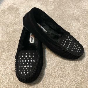 NWOT Minnetonka Slippers